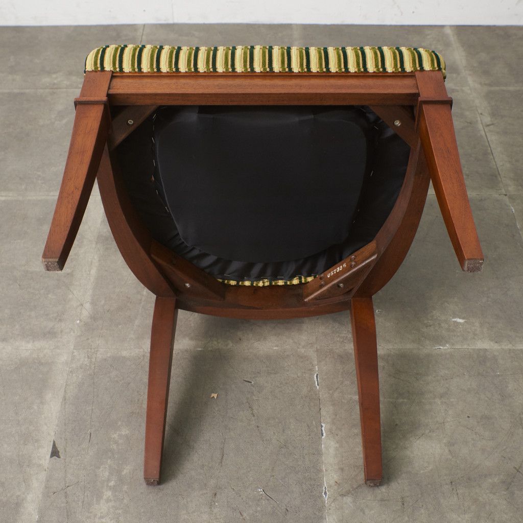 TRIUNE アームチェア