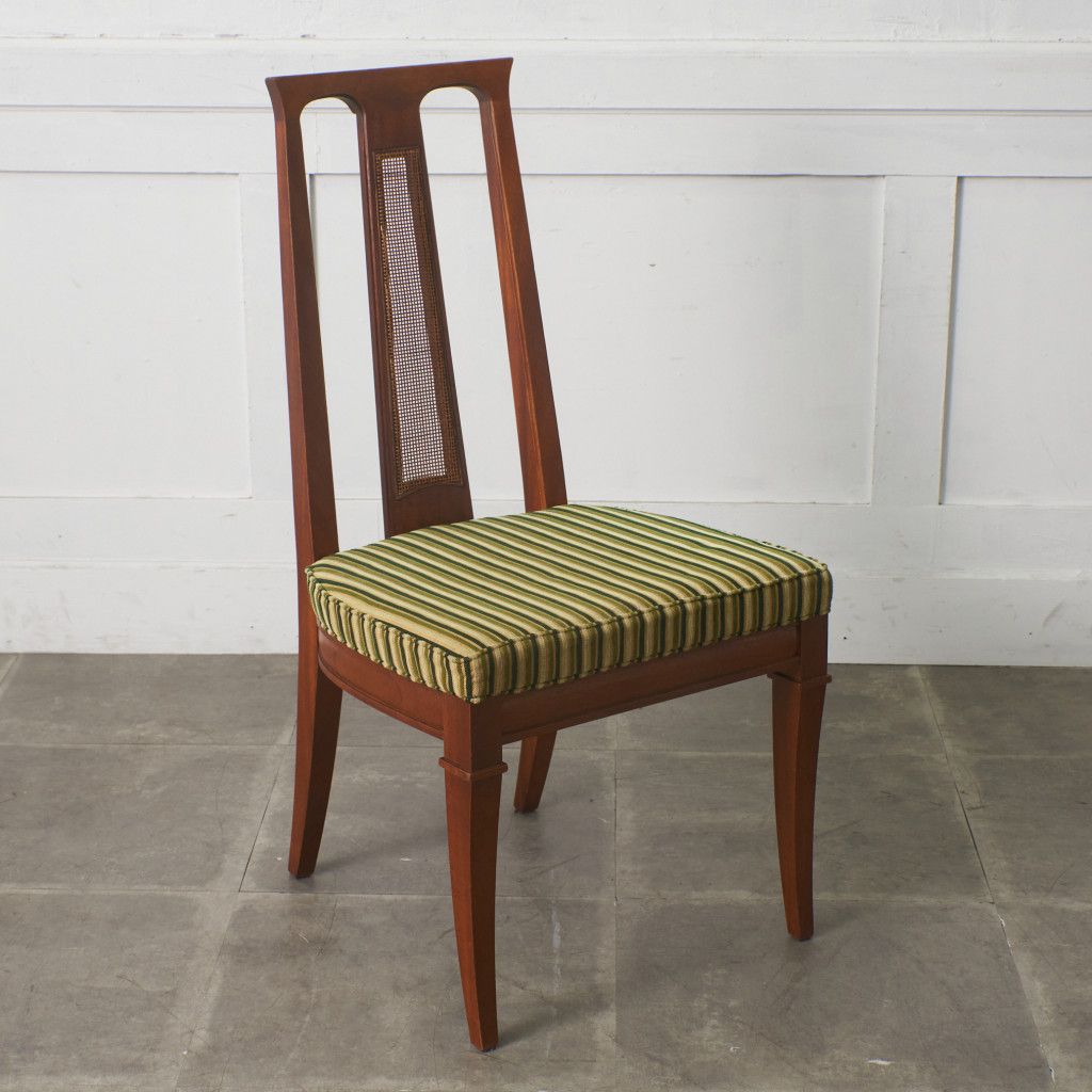 TRIUNE サイドチェア