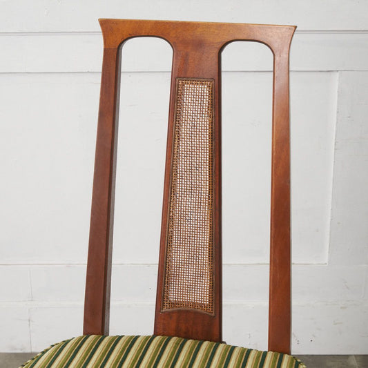 TRIUNE サイドチェア