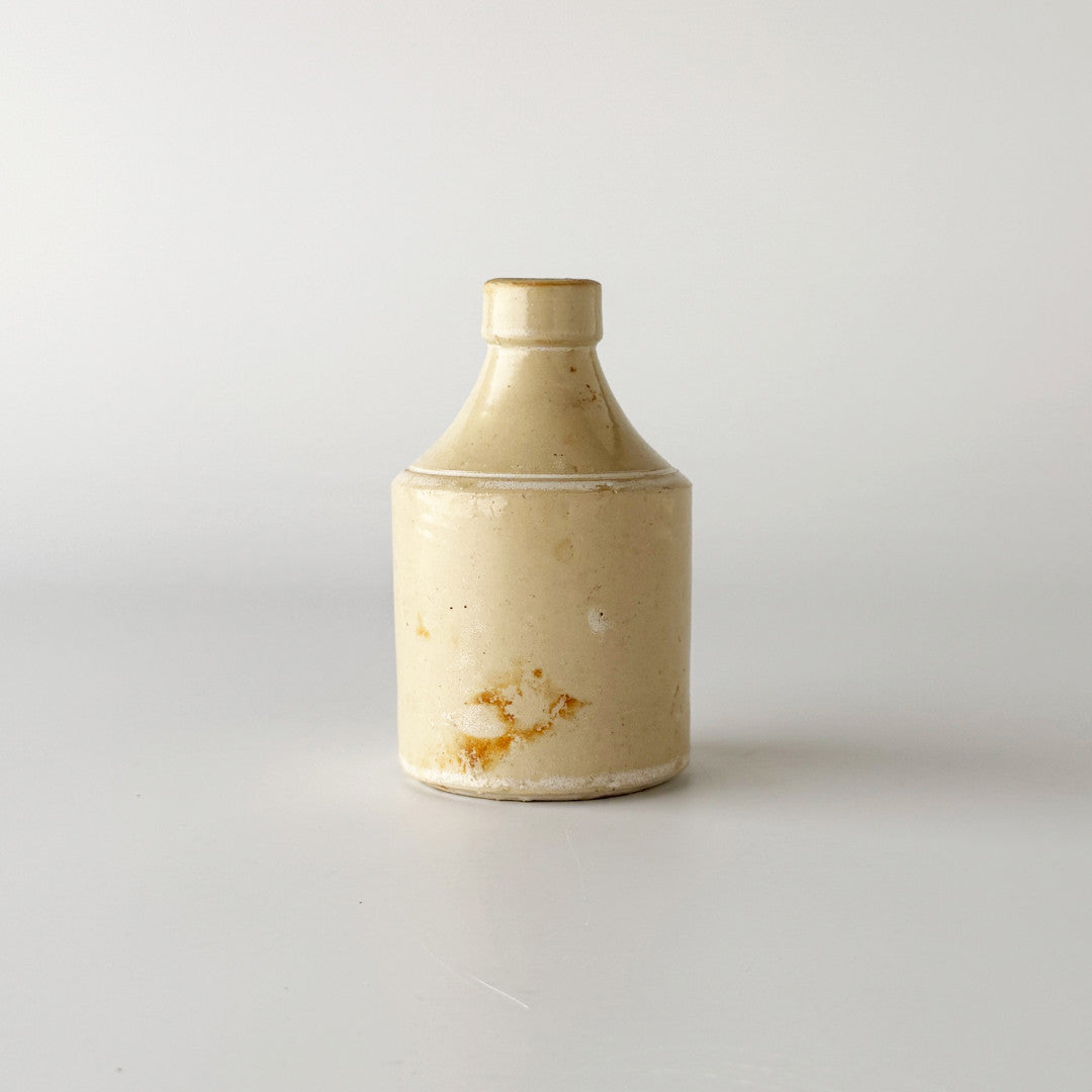 英国アンティーク ボトル