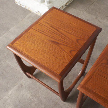 Astro セラミックタイルトップ ネストテーブル (3552D)