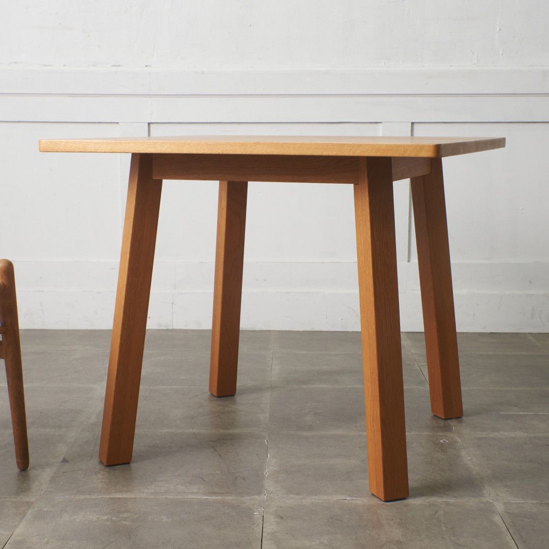 CORNICE スクエアダイニングテーブル