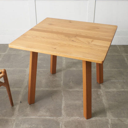 CORNICE スクエアダイニングテーブル