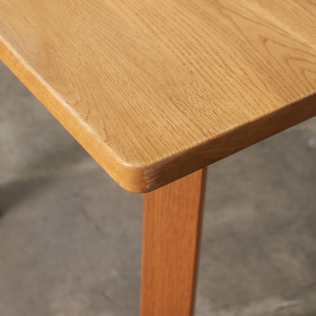 CORNICE スクエアダイニングテーブル