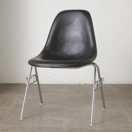 サイドシェルチェア スタッキングベース