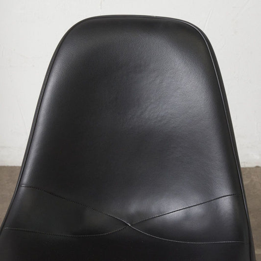 サイドシェルチェア スタッキングベース