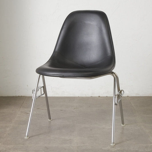 サイドシェルチェア スタッキングベース