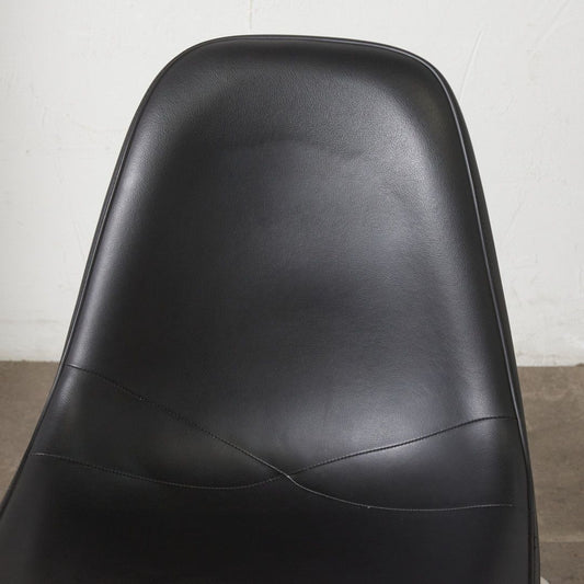 サイドシェルチェア スタッキングベース