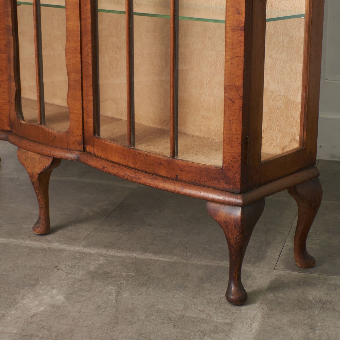 英国クラシック ディスプレイ ガラスキャビネット