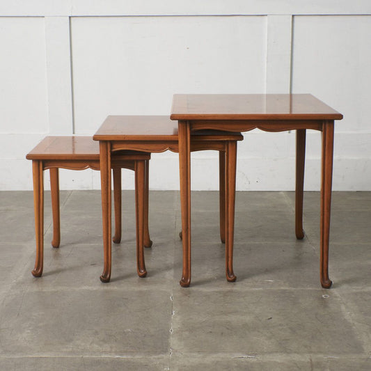 クラシック ネストテーブル