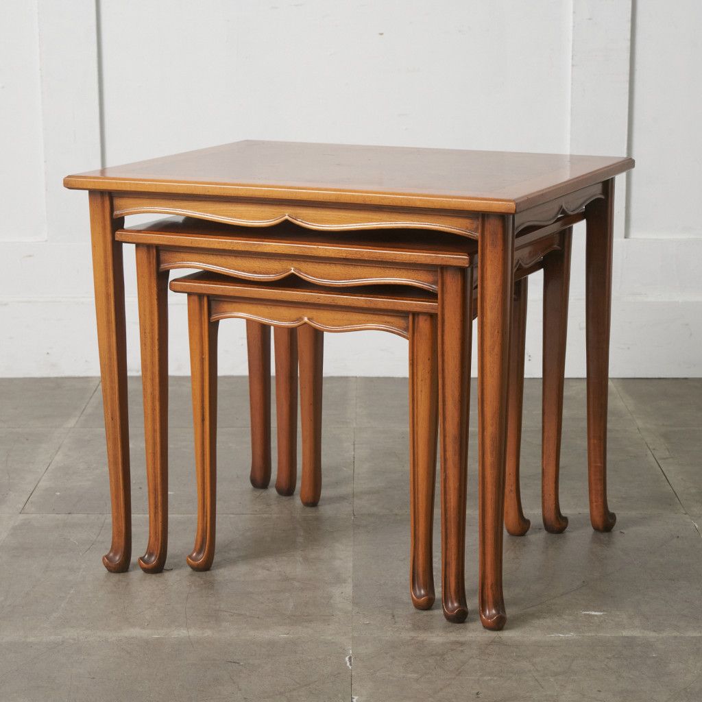 クラシック ネストテーブル