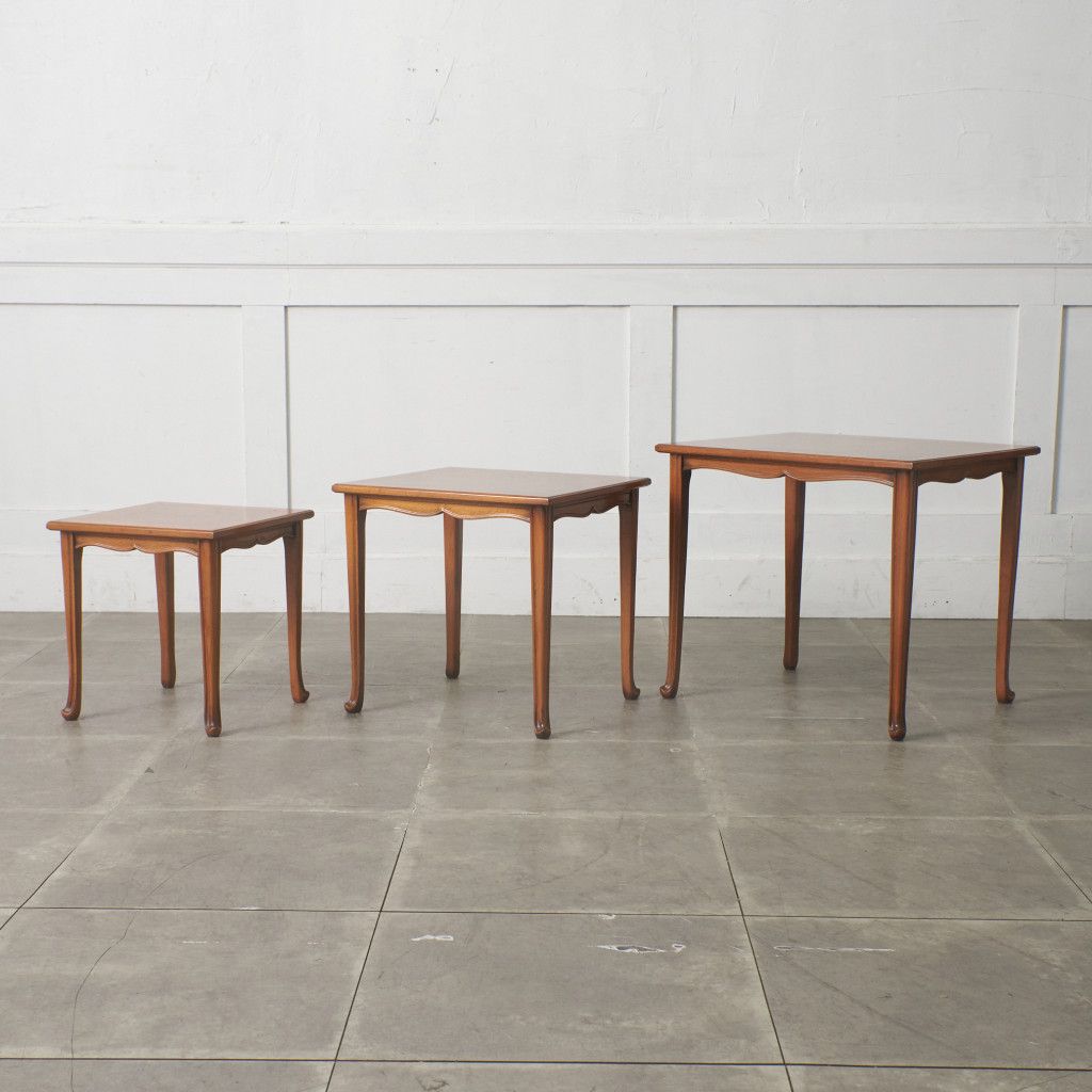 クラシック ネストテーブル