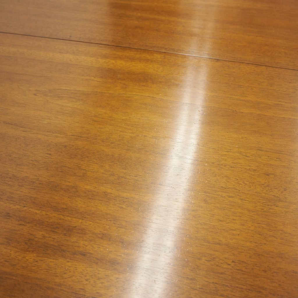 TRIUNE 伸長式 ダイニングテーブル