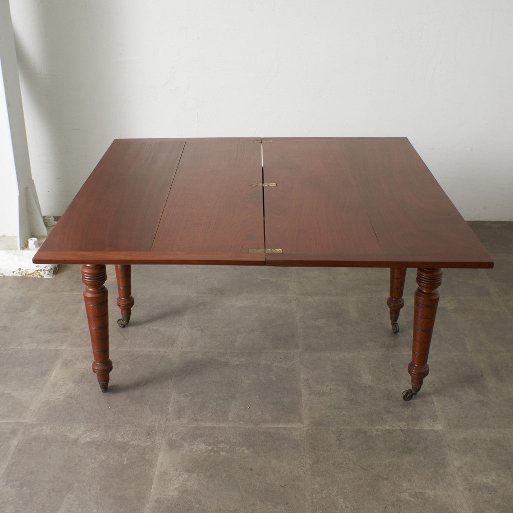 英国アンティーク ゲームテーブル