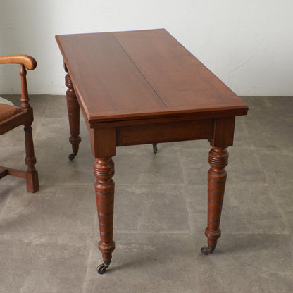英国アンティーク ゲームテーブル