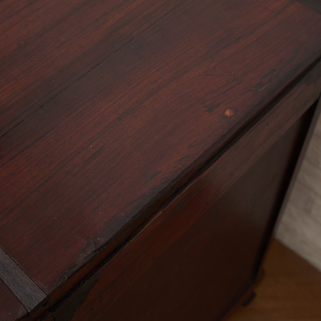 西洋クラシック ウォールナット材キャビネット