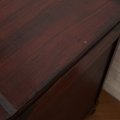 西洋クラシック ウォールナット材キャビネット