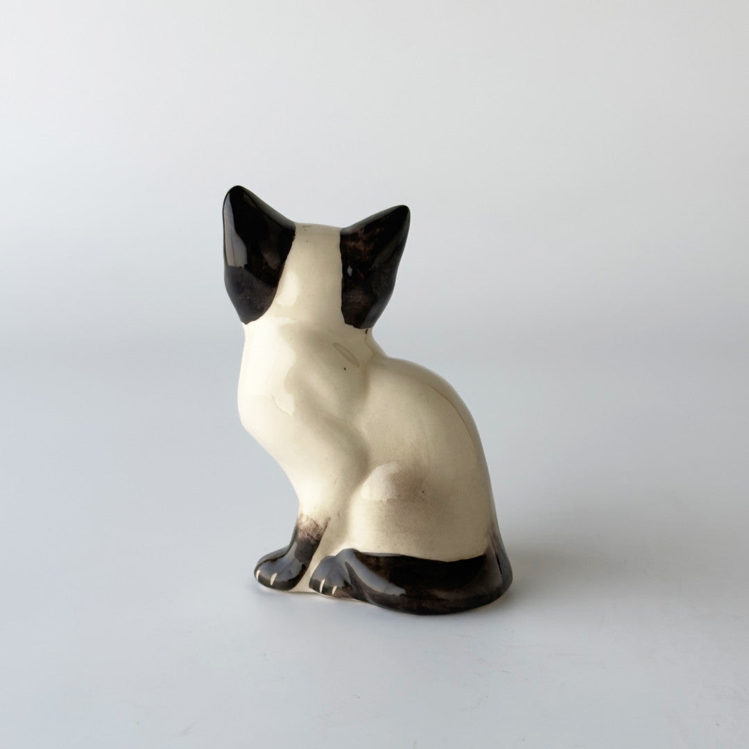 英国ヴィンテージ 猫のフィギュリン