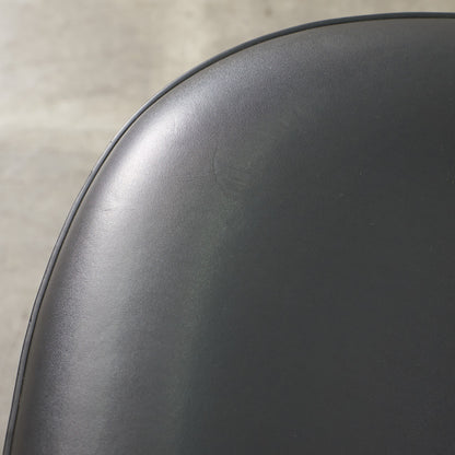 サイドシェルチェア スタッキングベース