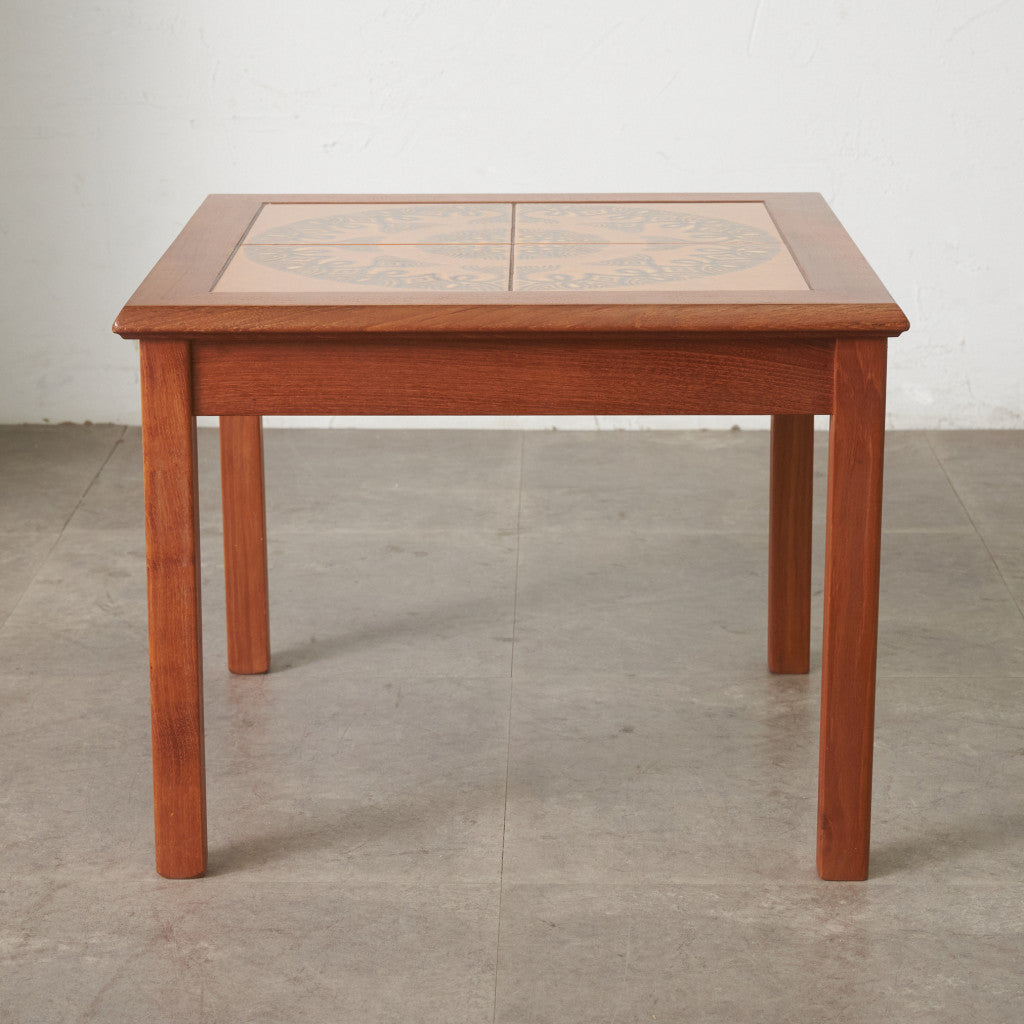 デンマーク製 ヴィンテージ タイルトップ コーヒーテーブル