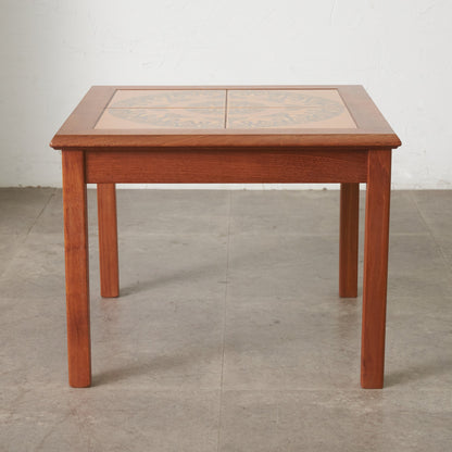 デンマーク製 ヴィンテージ タイルトップ コーヒーテーブル