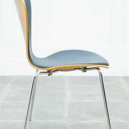 セブンチェア / フロントパディング