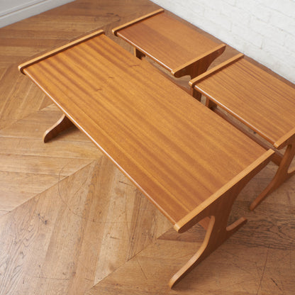 英国ヴィンテージ ネストコーヒーテーブル