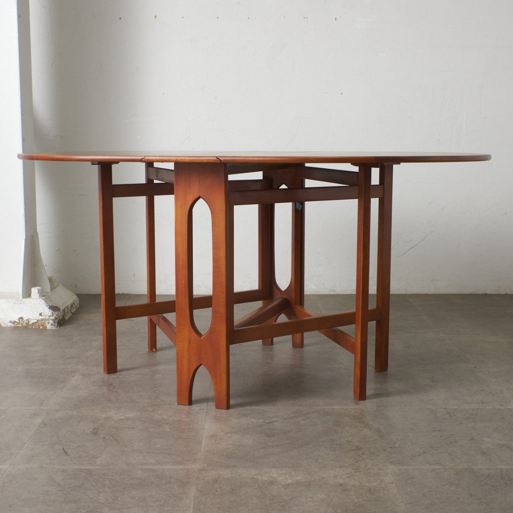 ドロップリーフゲートレッグテーブル