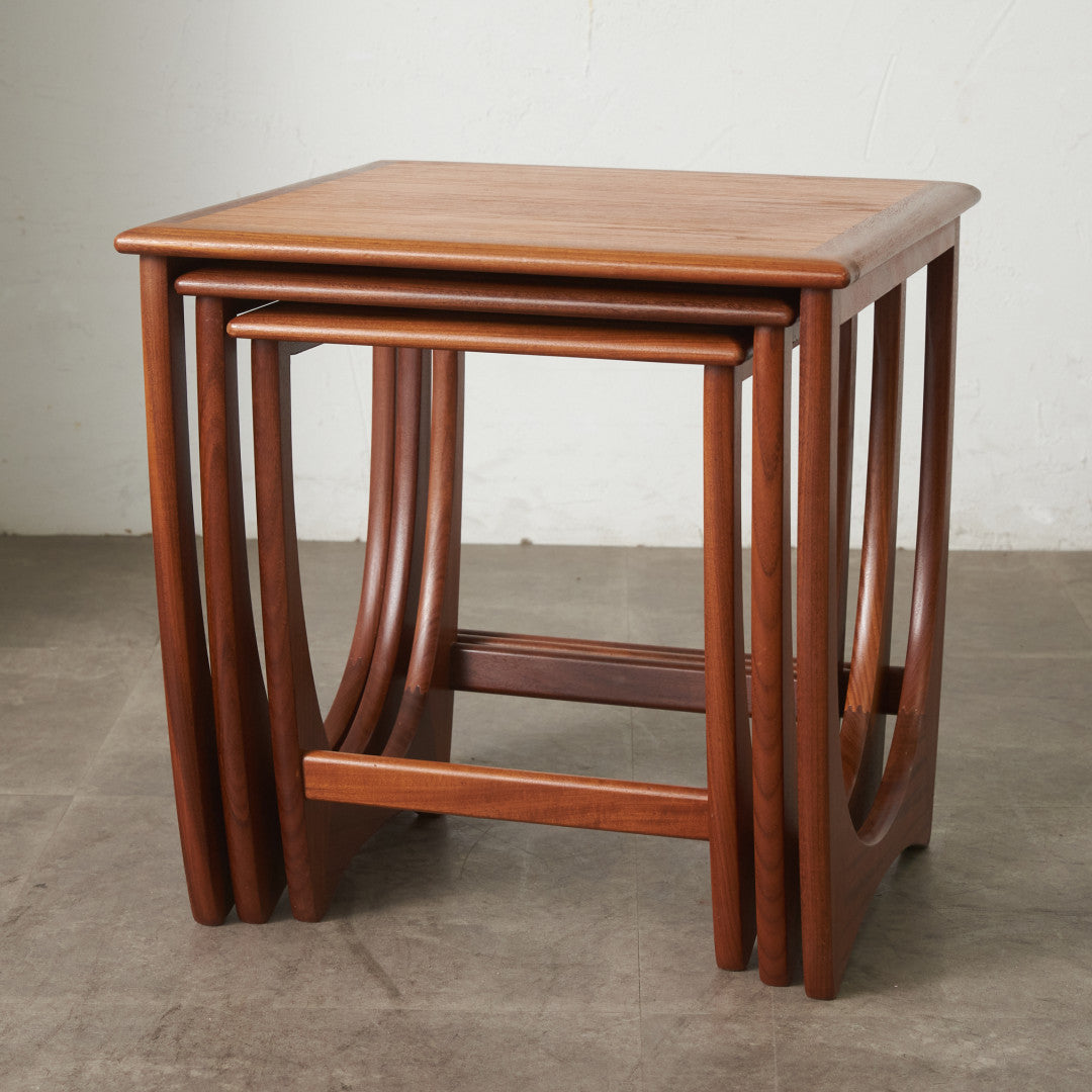 Astro ネストテーブル