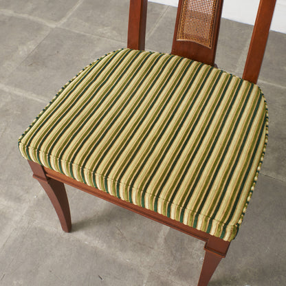 TRIUNE サイドチェア