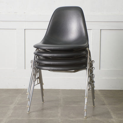 サイドシェルチェア スタッキングベース