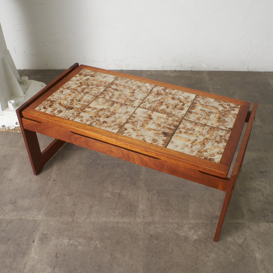デンマークヴィンテージ タイルトップ コーヒーテーブル