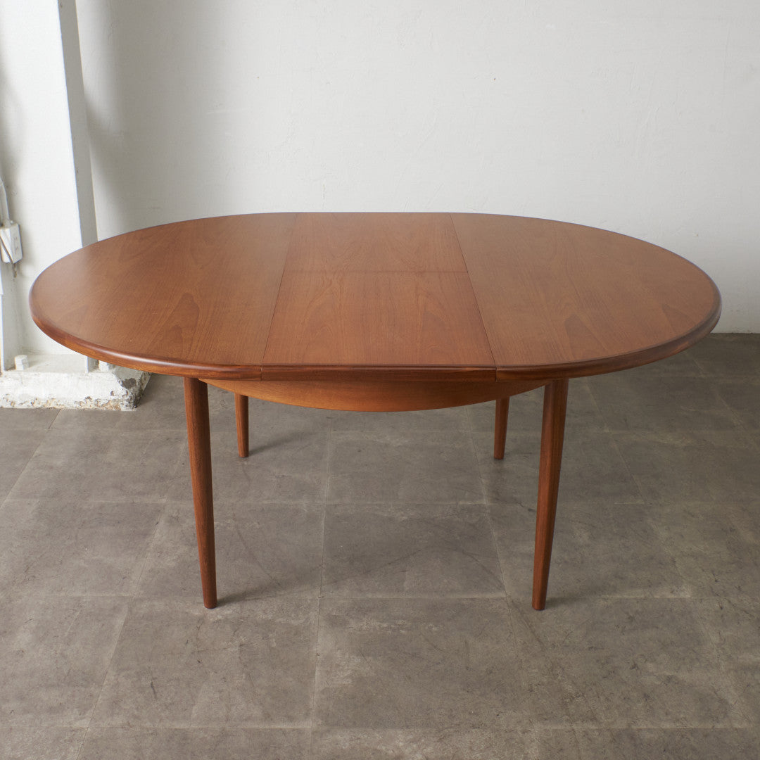 エクステンション ラウンドダイニングテーブル