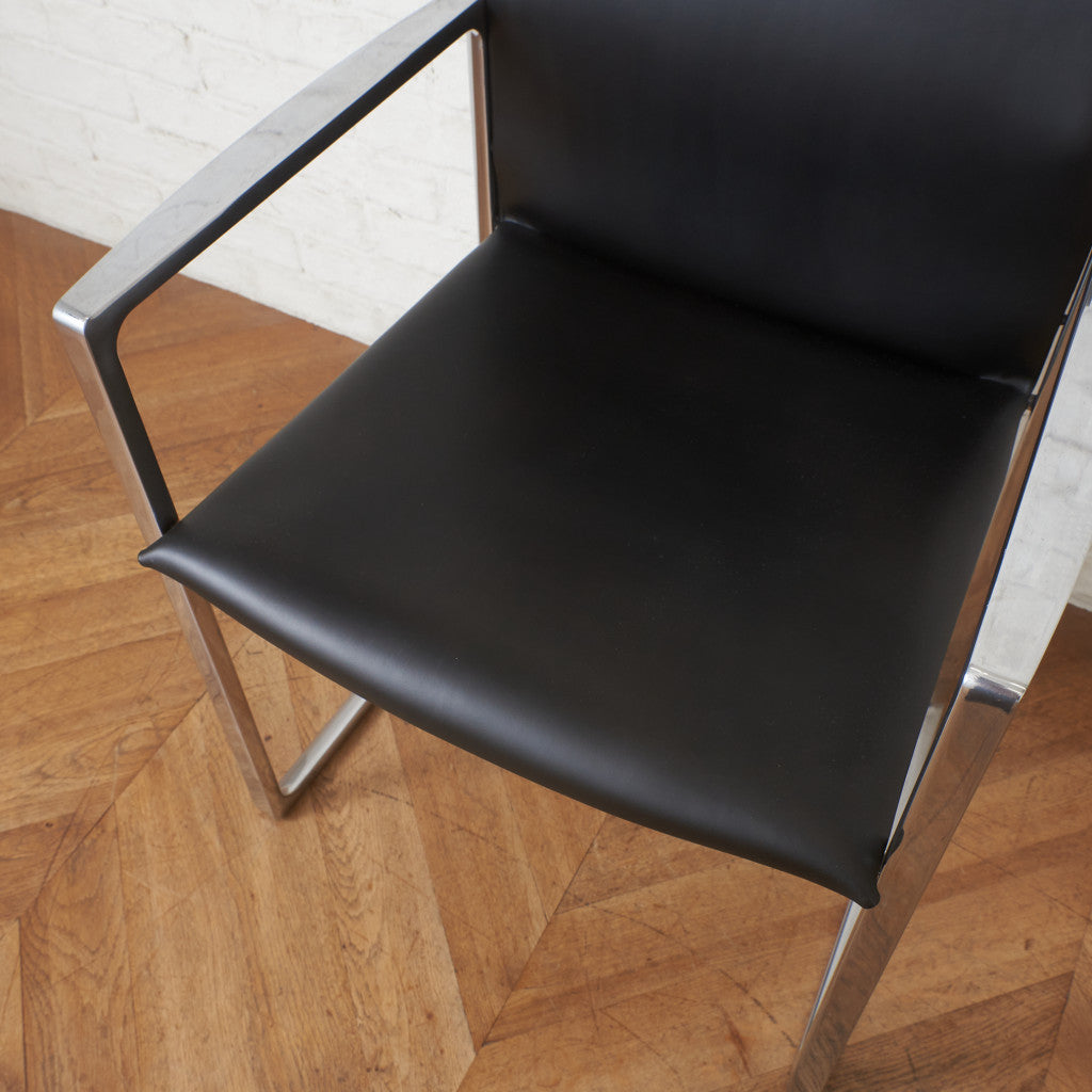 184 EVE アームチェア