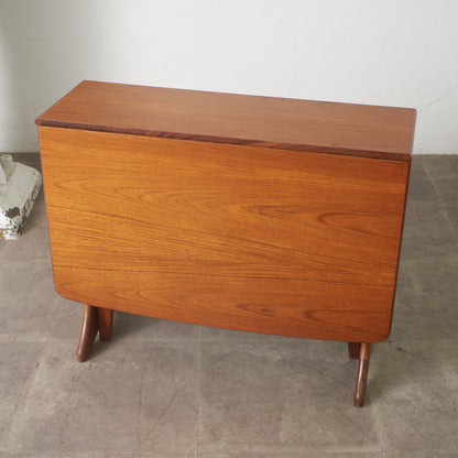 Fresco ドロップリーフゲートレッグテーブル