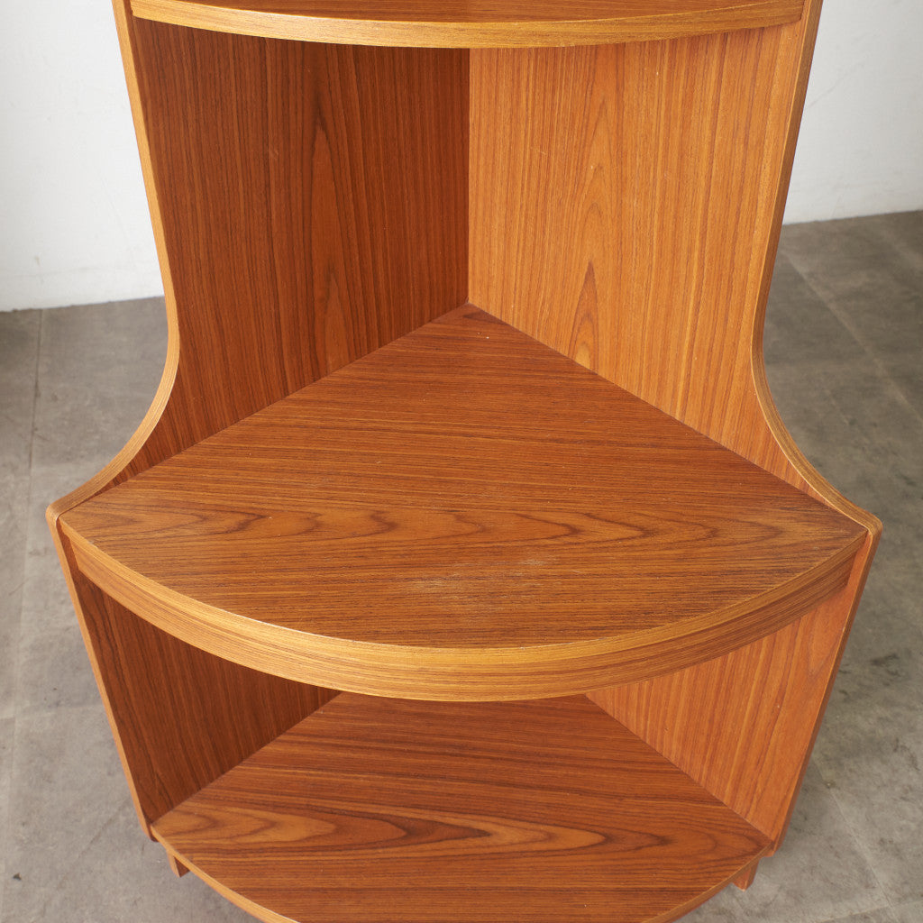 ヴィンテージ コーナーキャビネット