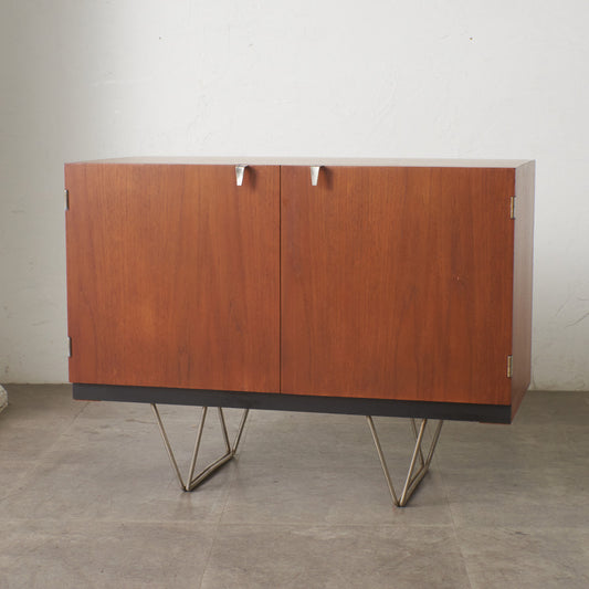 S-range サイドボード