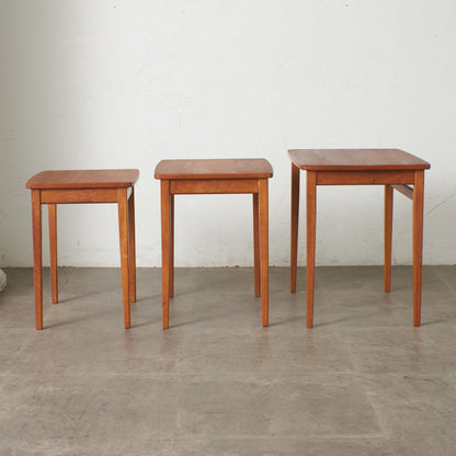 英国ヴィンテージ ネストテーブル