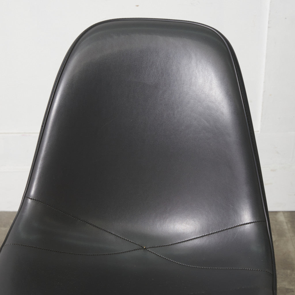 サイドシェルチェア スタッキングベース