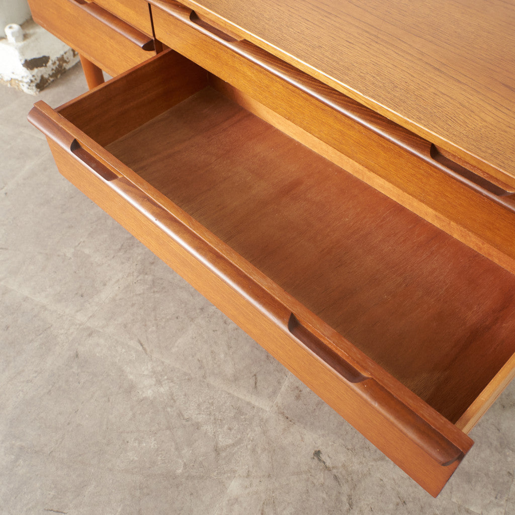 ヴィンテージ サイドボード