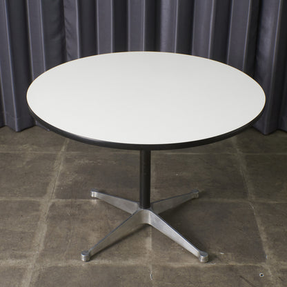 イームズ コントラクトベース ラウンドテーブル