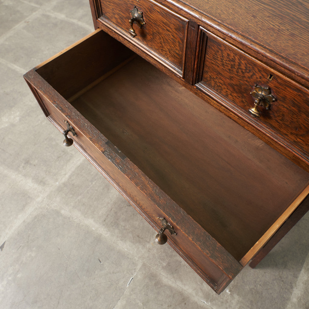 英国アンティーク 3段チェスト