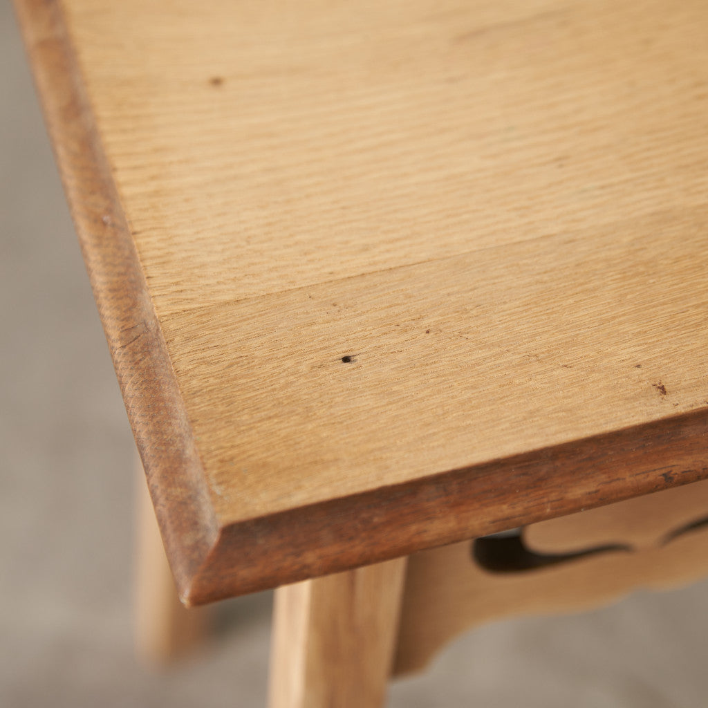 英国アンティーク アーツアンドクラフツ様式 オーク材 サイドテーブル