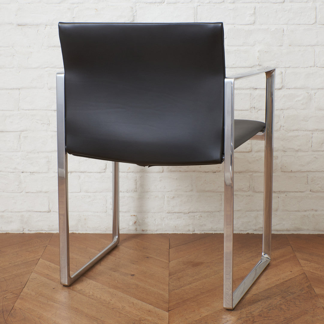 184 EVE アームチェア