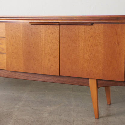 英国ヴィンテージ サイドボード