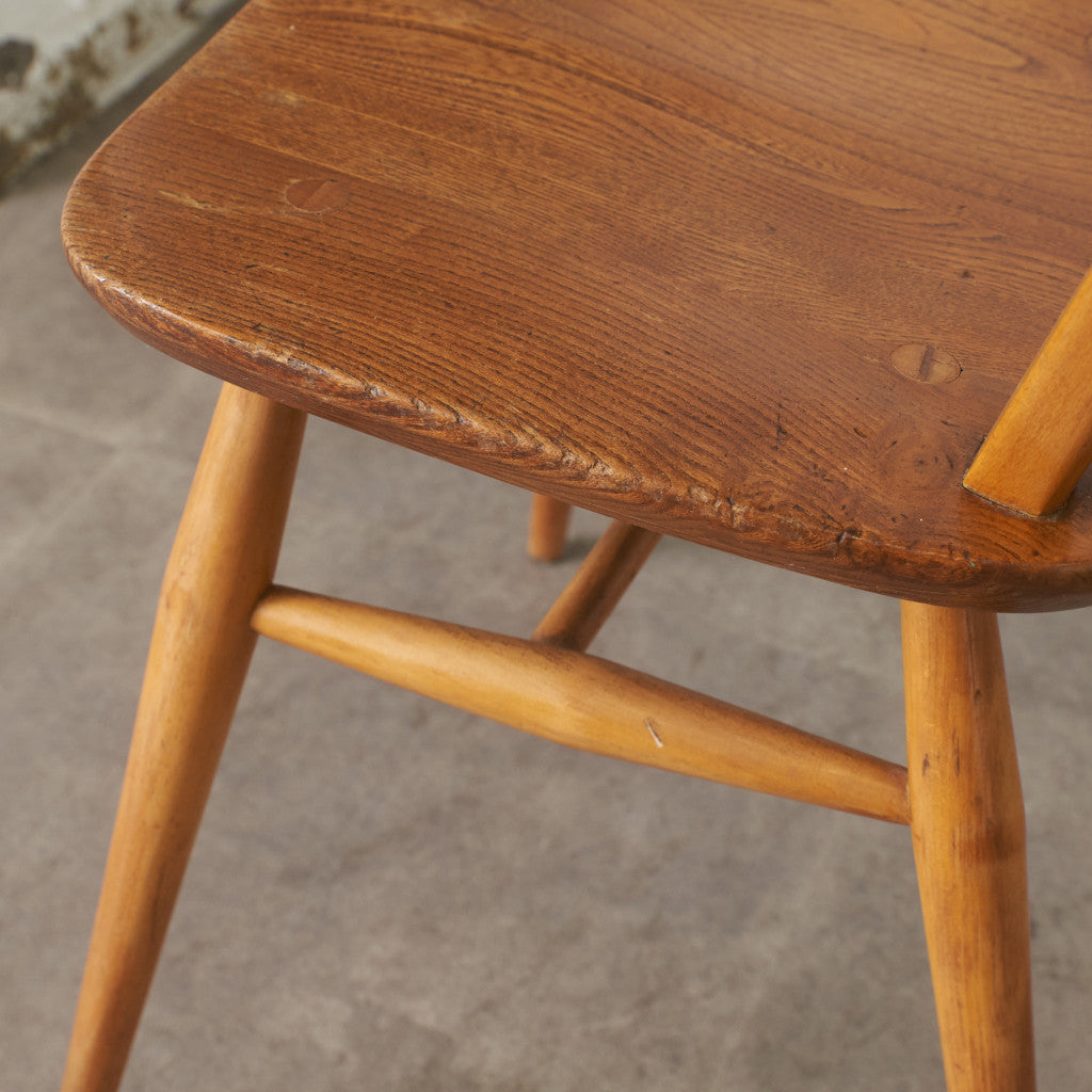 4本スポーク フープバックチェア – rocca rocca