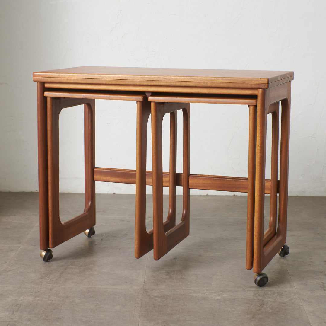 ヴィンテージ 拡張式天板付き ネストテーブル – rocca rocca