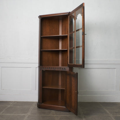 英国クラシック オーク材 コーナーキャビネット