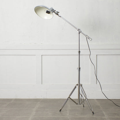 エグゼクティブ フロアランプ