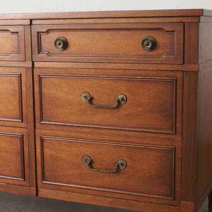 TRIUNE チェストボード